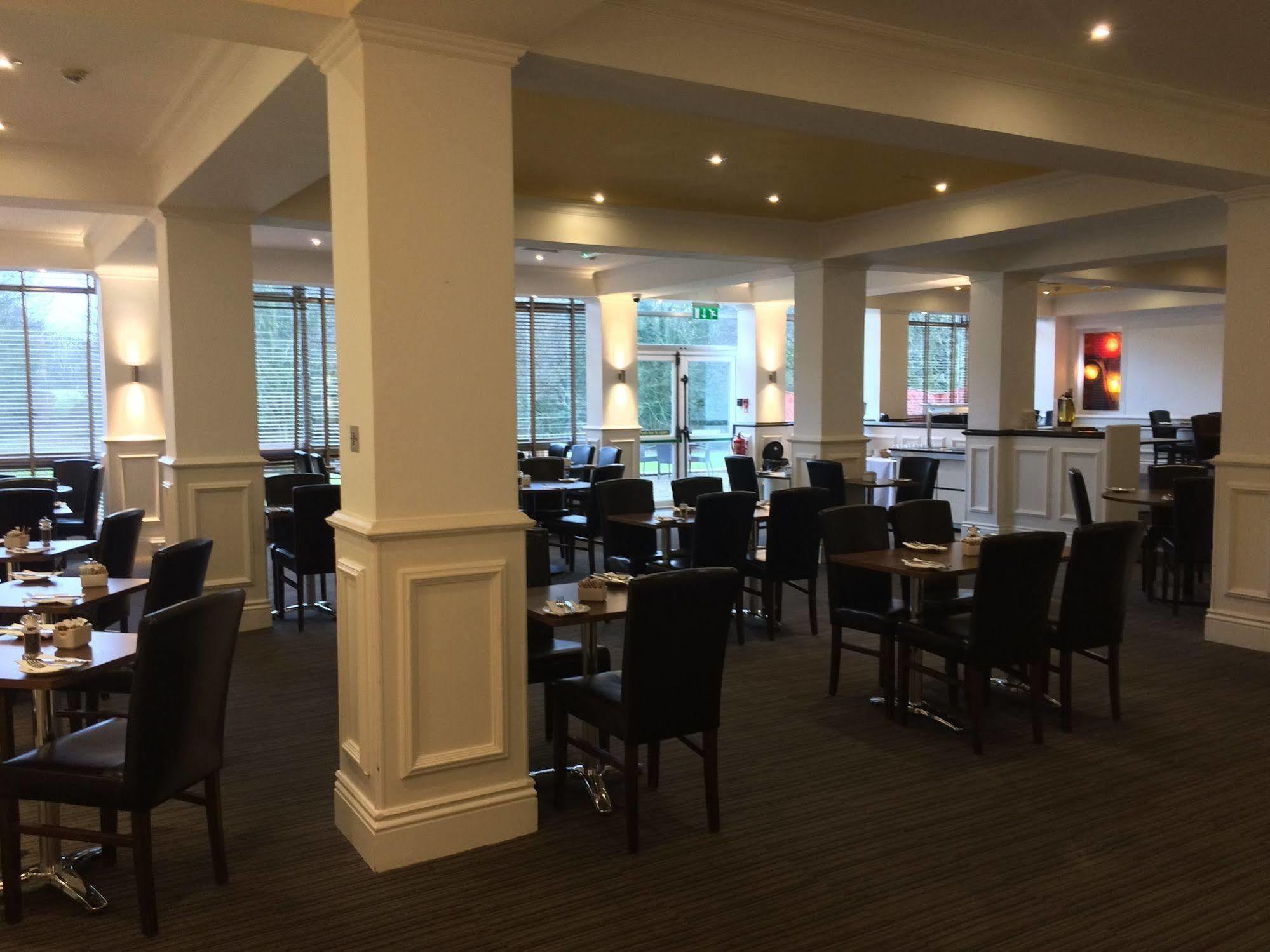 Yorkshire Gateway Hotel South Milford Екстериор снимка