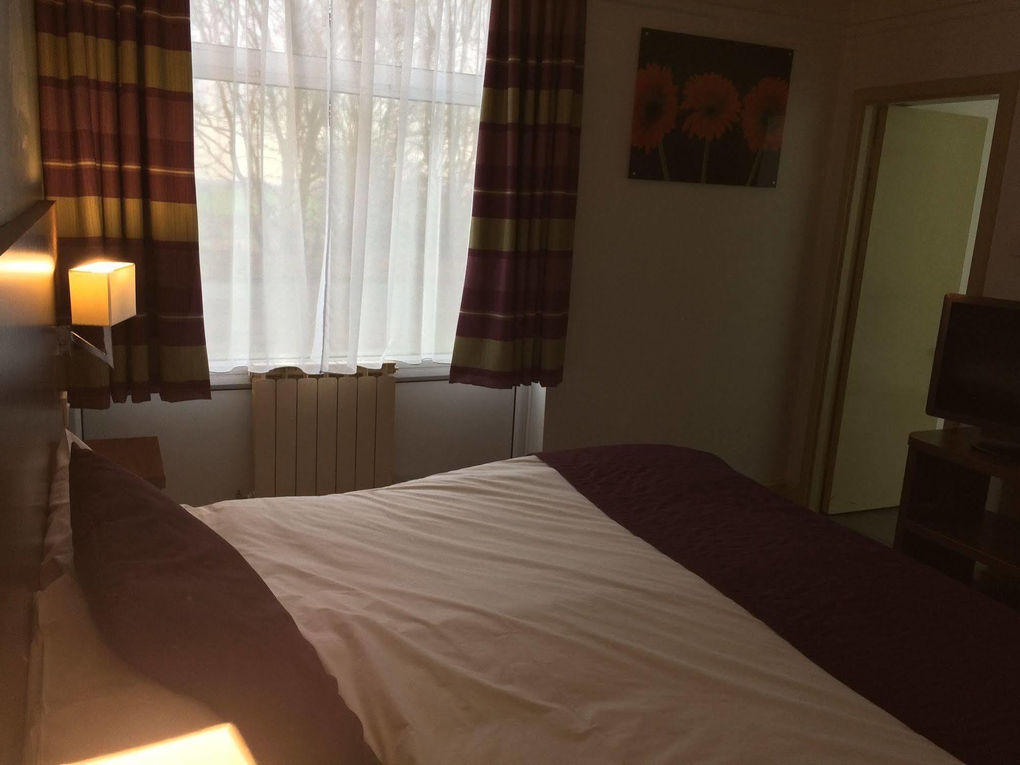 Yorkshire Gateway Hotel South Milford Екстериор снимка